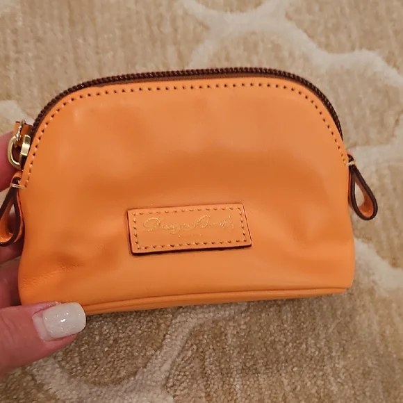 Dooney & Bourke Small Wallet Or Cardholder In Peach/orange - Picture 1 of 6